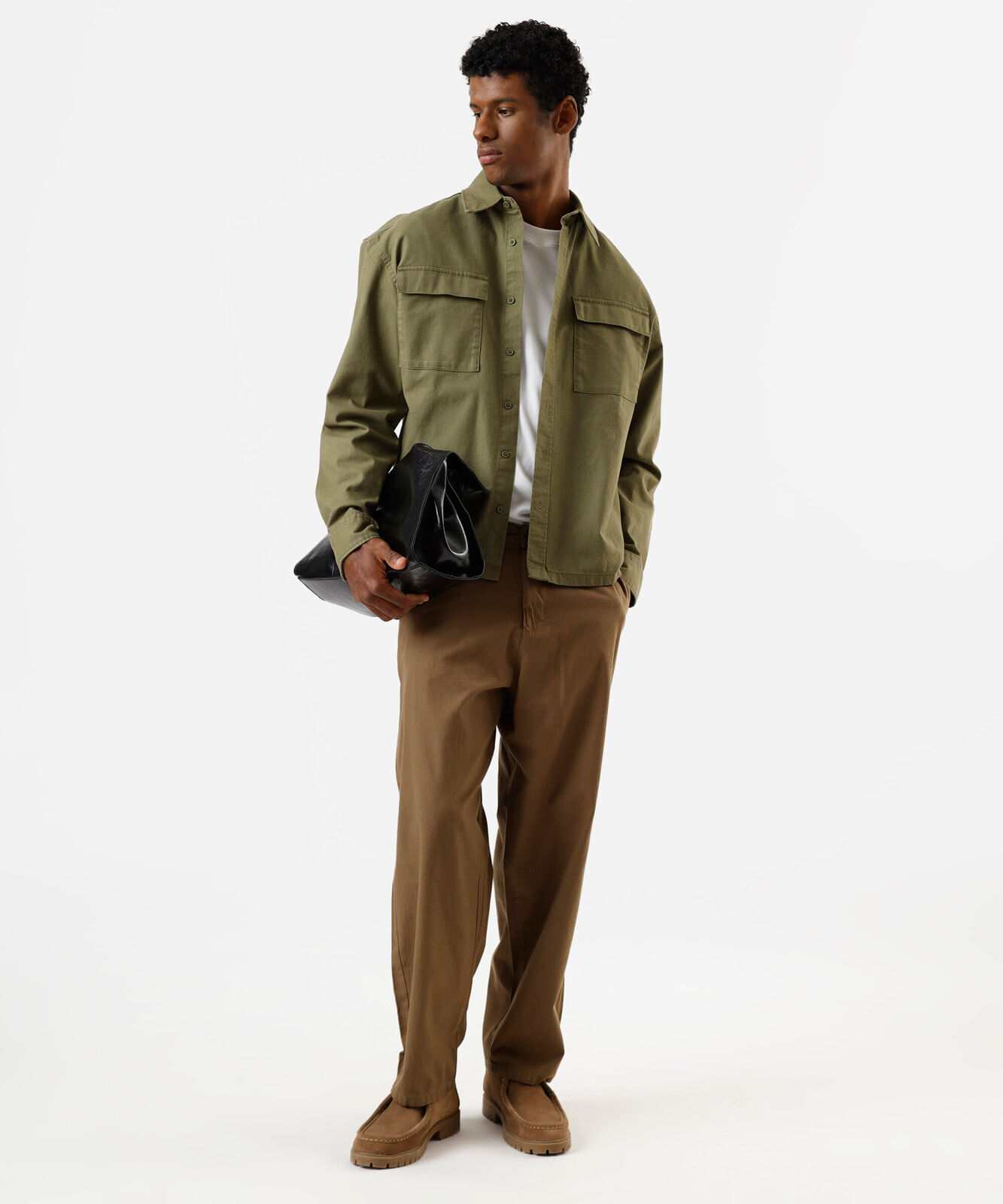 calça chino reta masculina de sarja marrom