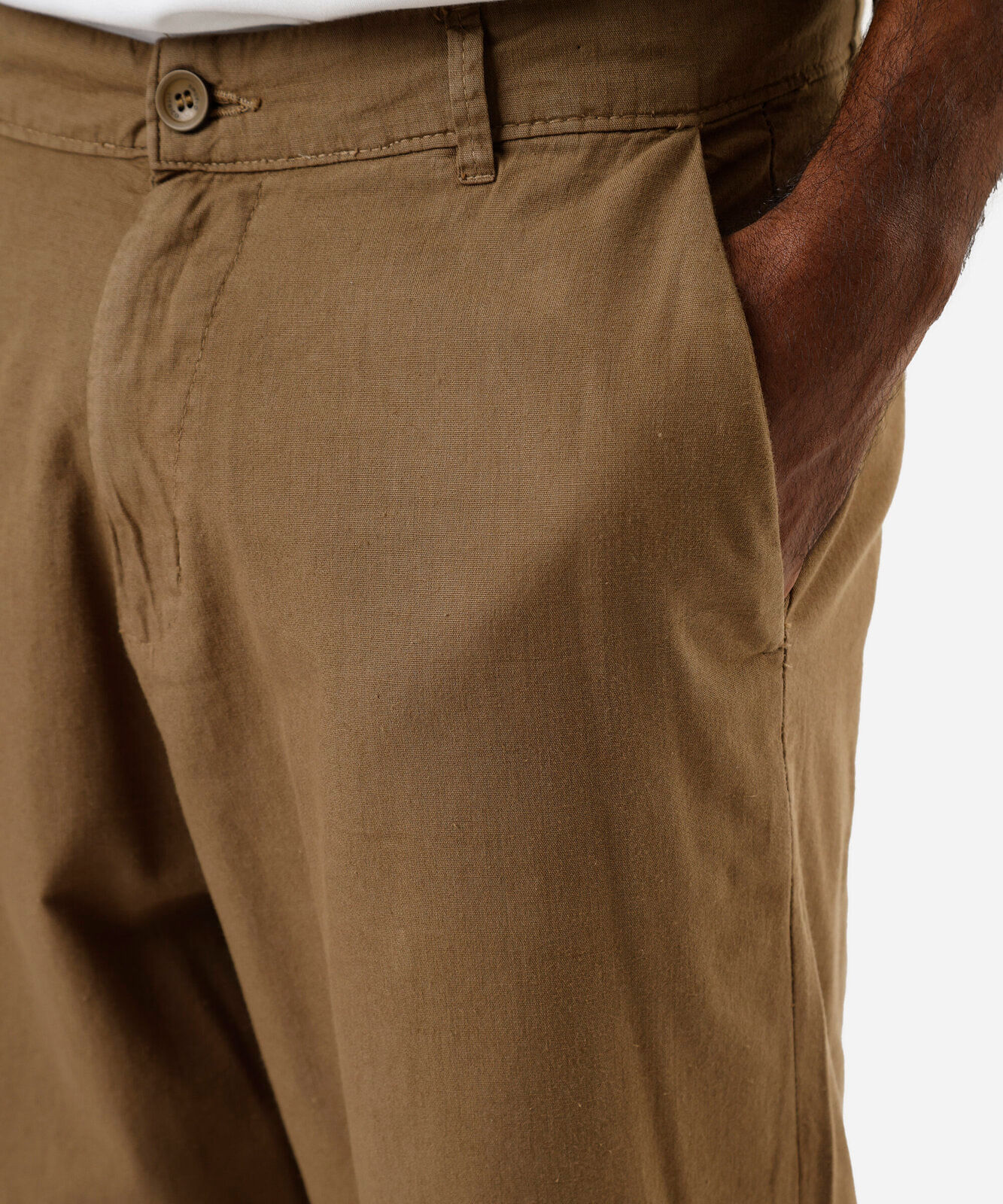 calça chino reta masculina de sarja marrom