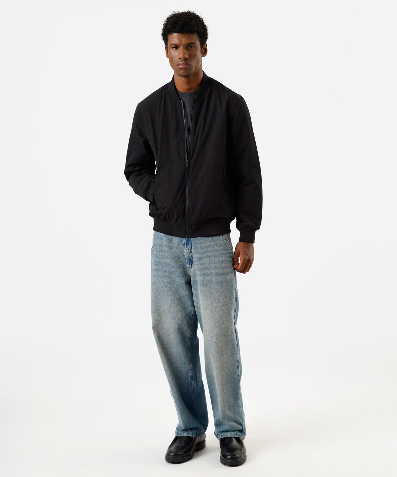 jaqueta bomber masculina com bolsos preta