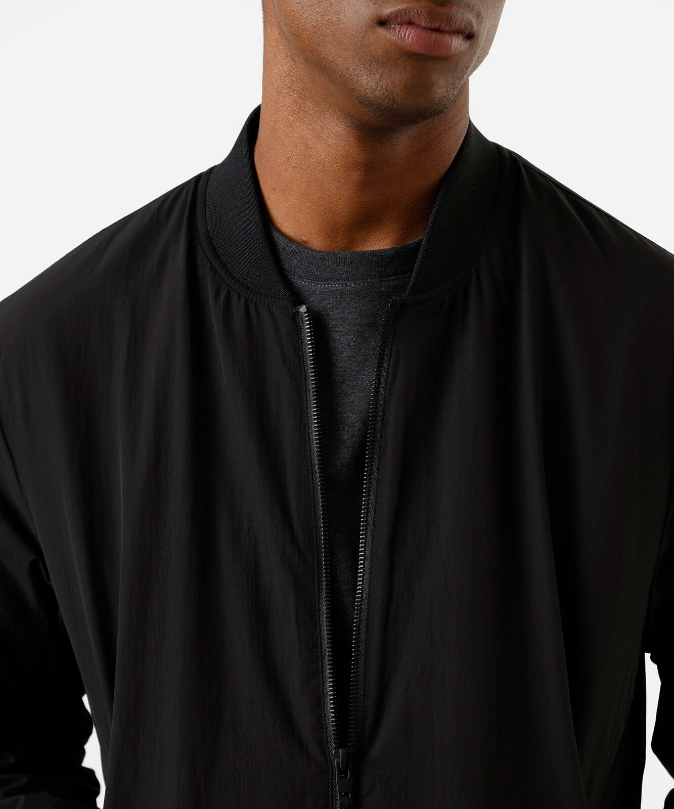 jaqueta bomber masculina com bolsos preta
