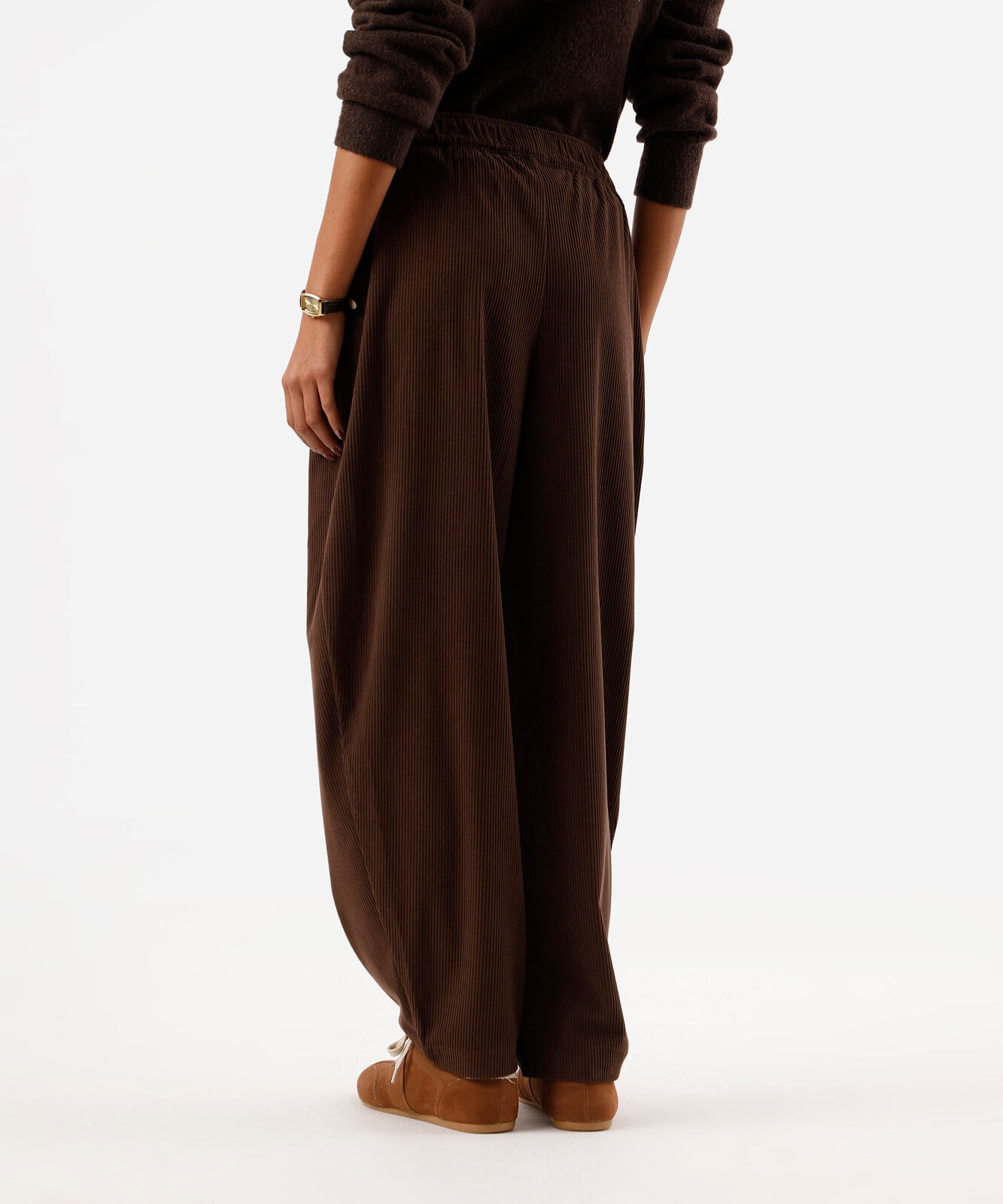calça balloon feminina de veludo cotelê cós elástico marrom