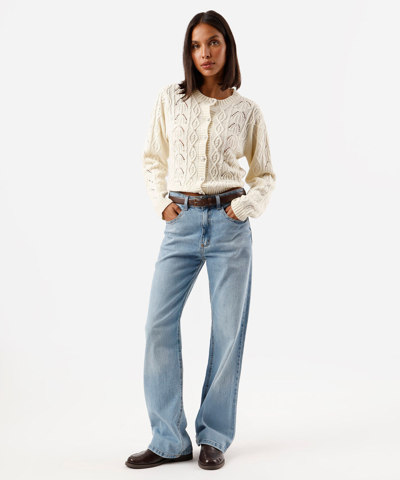 cardigan feminino de tricot texturizado com pérolas off white