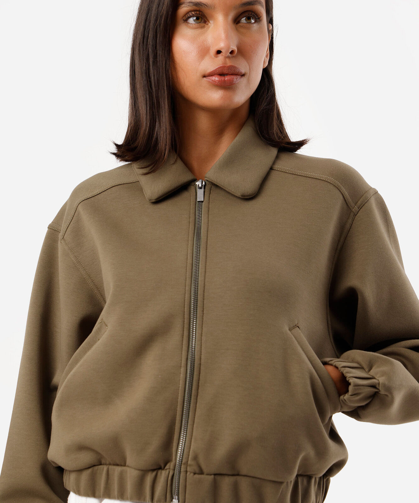 jaqueta feminina com bolsos verde