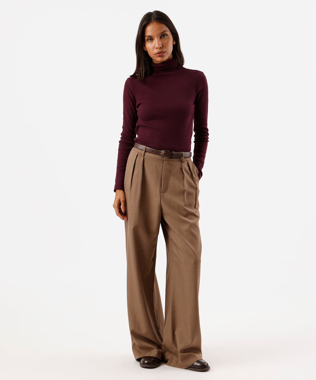 blusa feminina de algodão cropped gola alta vinho