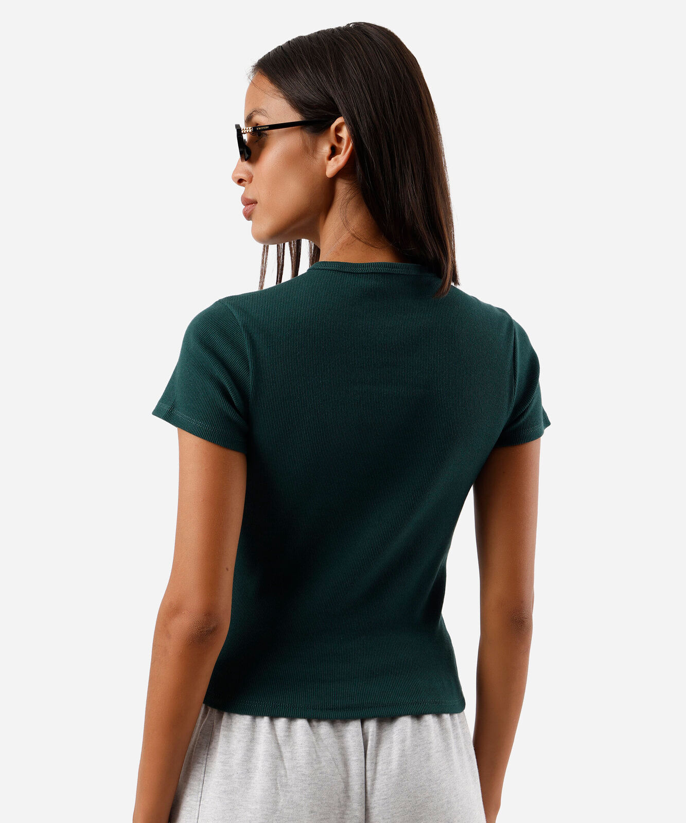 blusa baby look feminina de algodão manga curta canelada snoopy verde