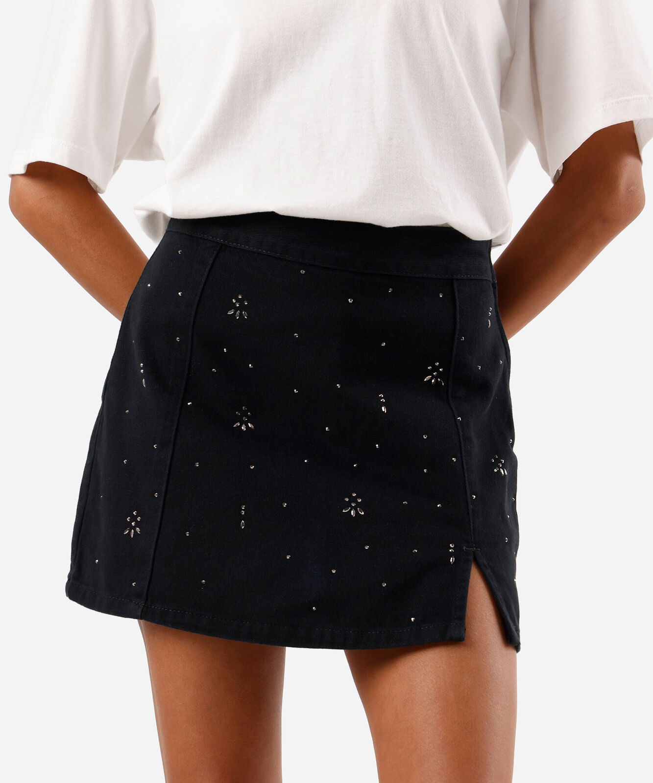 short saia feminino jeans com brilhos e fenda cintura alta preto