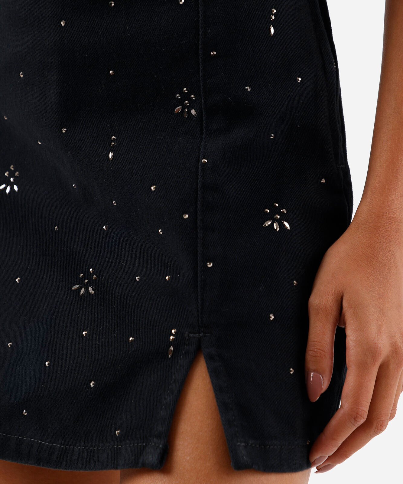 short saia feminino jeans com brilhos e fenda cintura alta preto