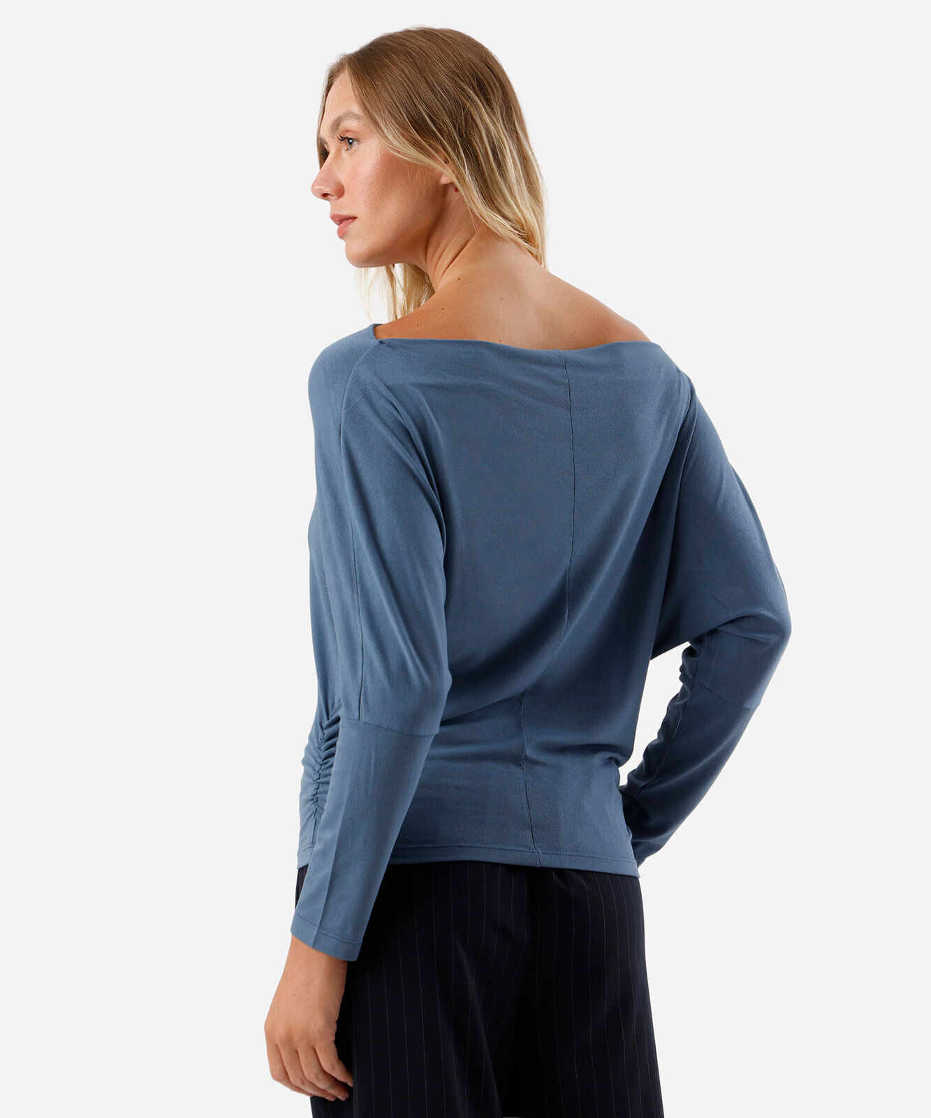 blusa feminina de viscose manga longa azul