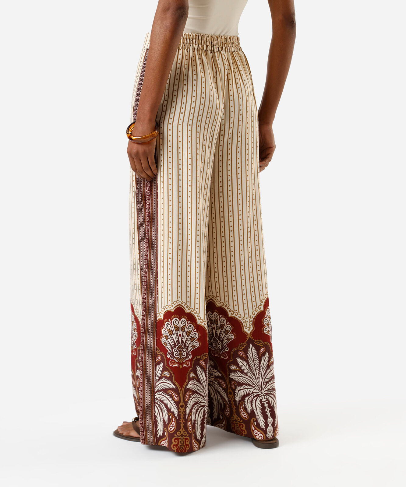 calça wide leg feminina de viscose folhagens bege
