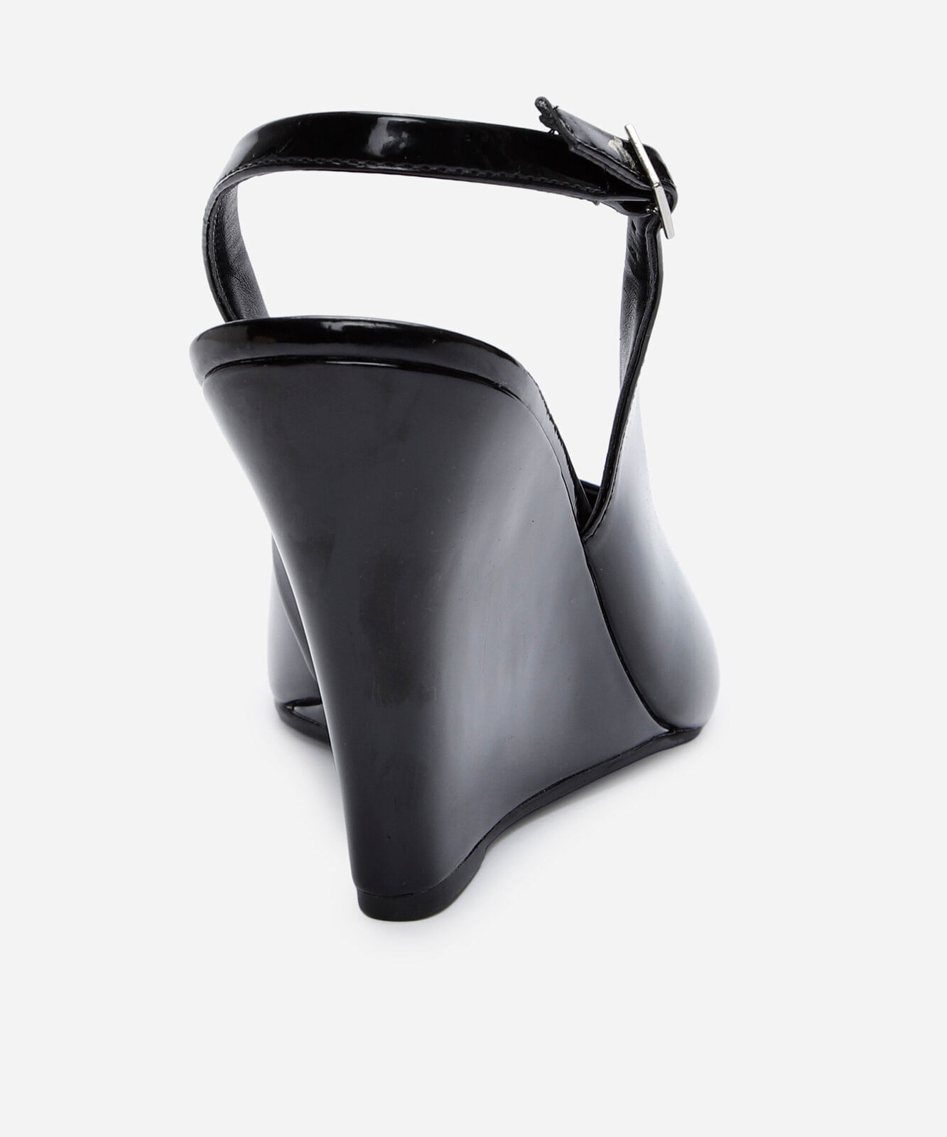 scarpin slingback anabela o diabo veste prada preto