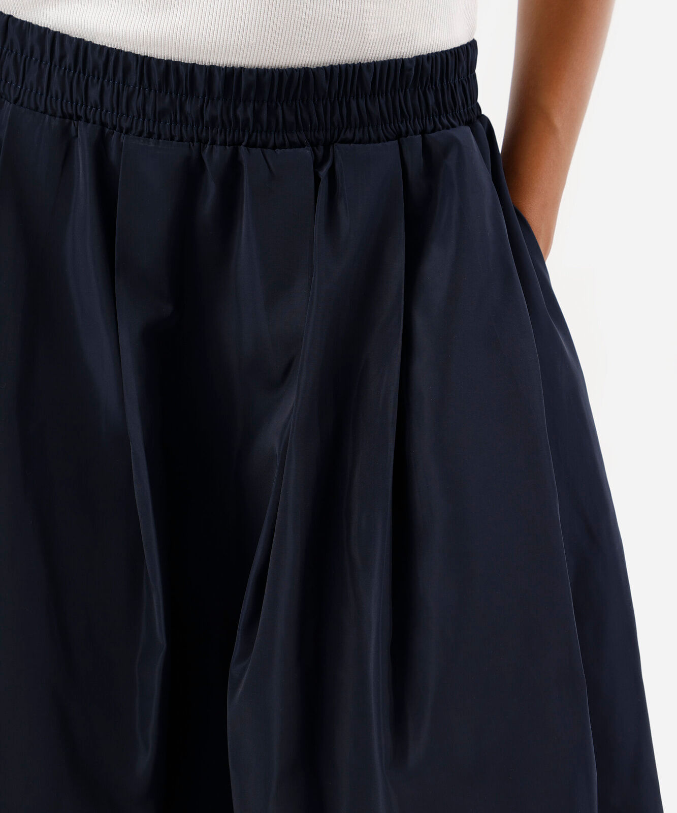 saia midi feminina evasê cós elástico acetinada azul