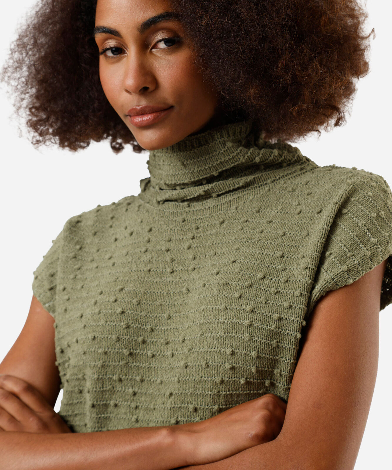 regata de tricot pompom gola alta rolê verde