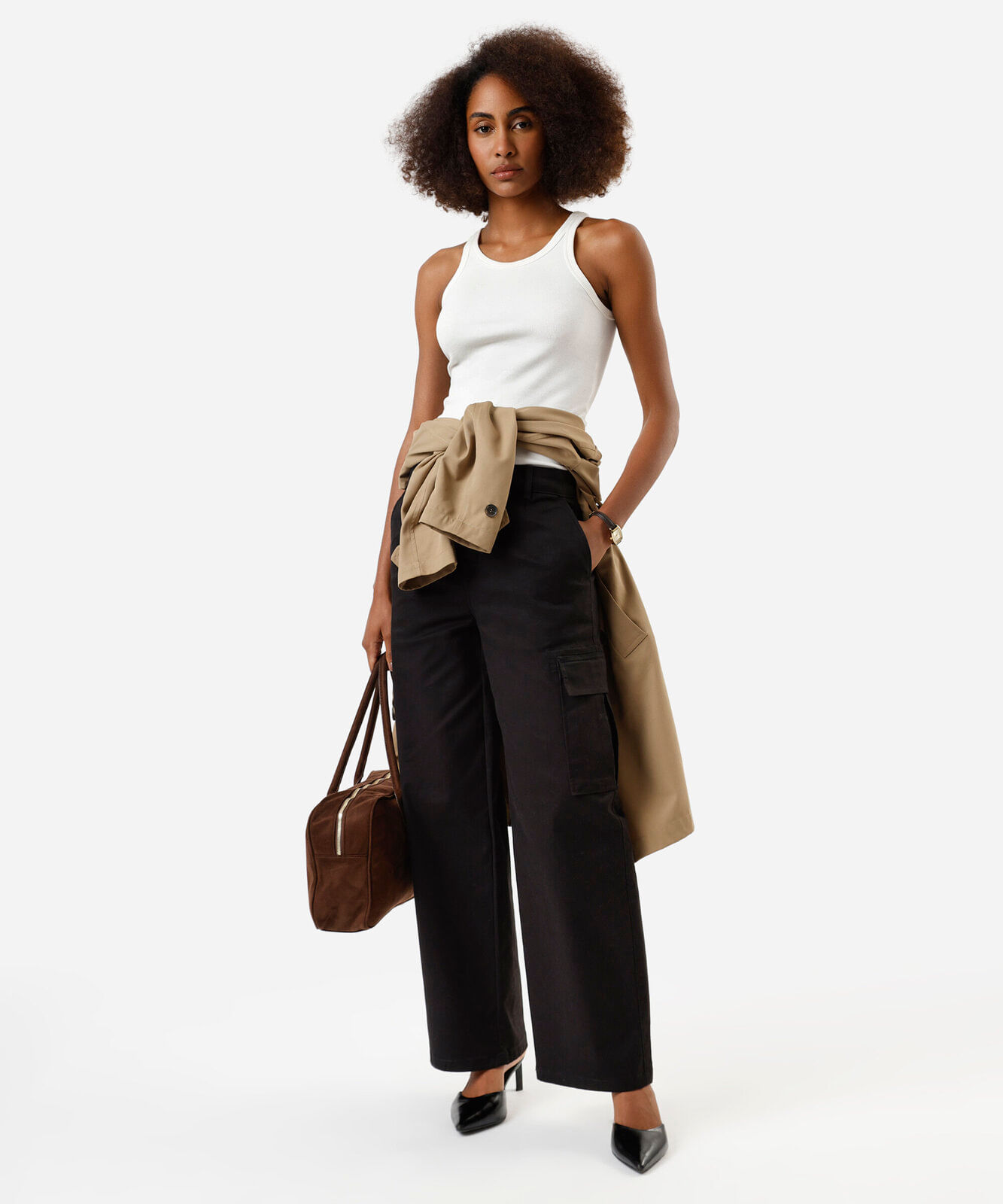calça skater cargo feminina de sarja cintura baixa preta