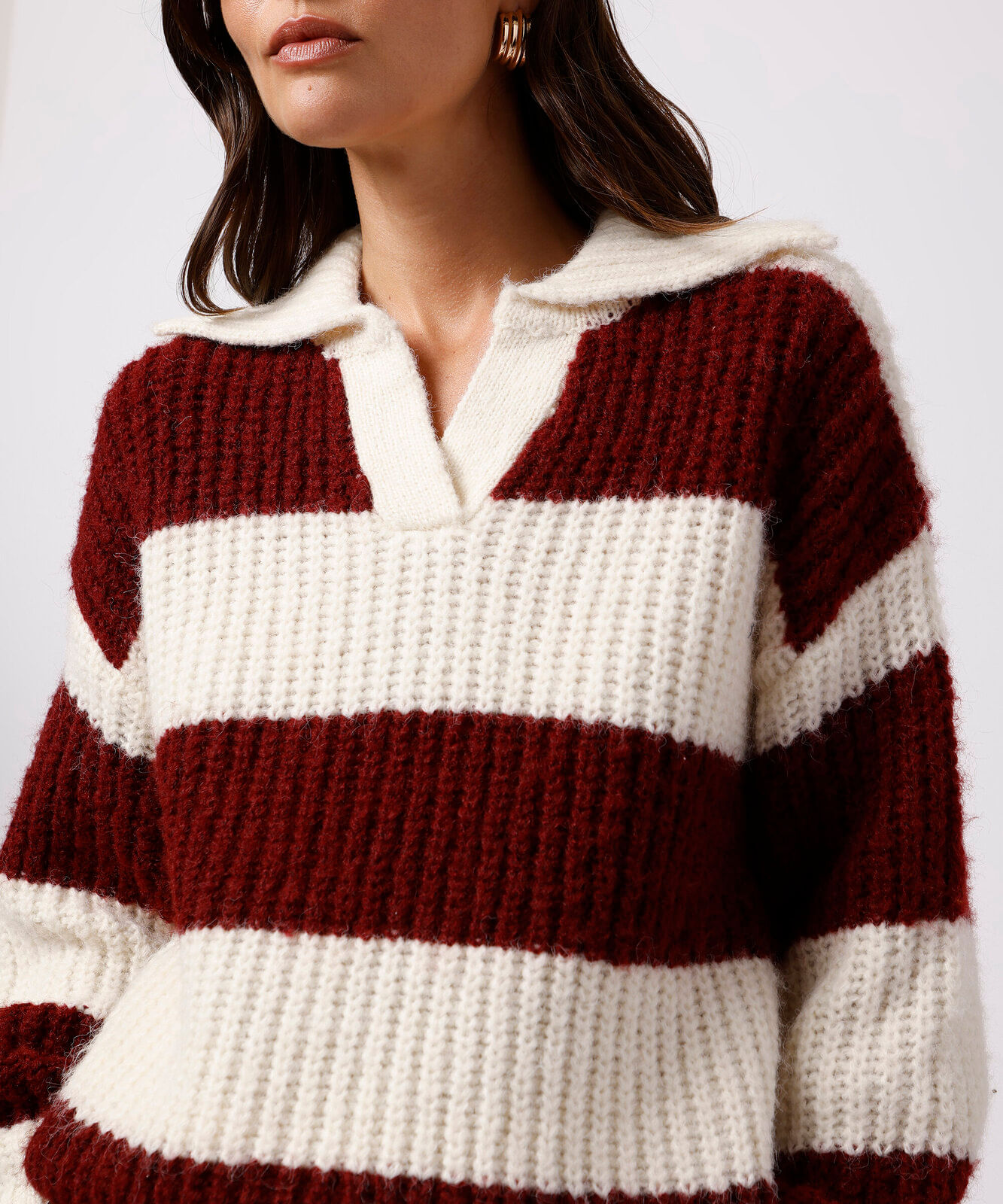 polo oversized feminina de tricot listrada mindset vermelha