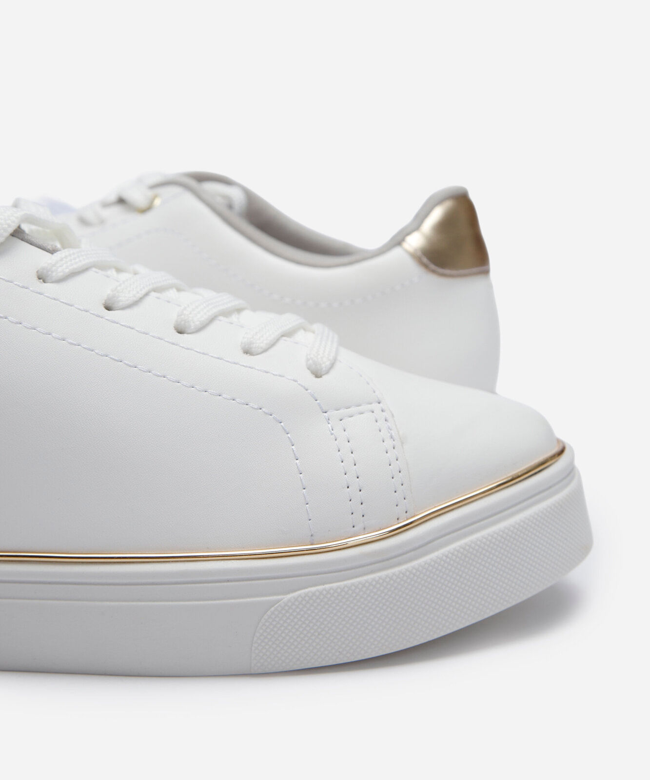 tênis casual branco