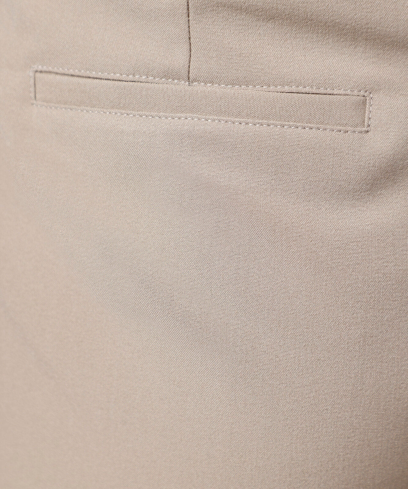 short curto de alfaiataria feminino com cinto mindset bege