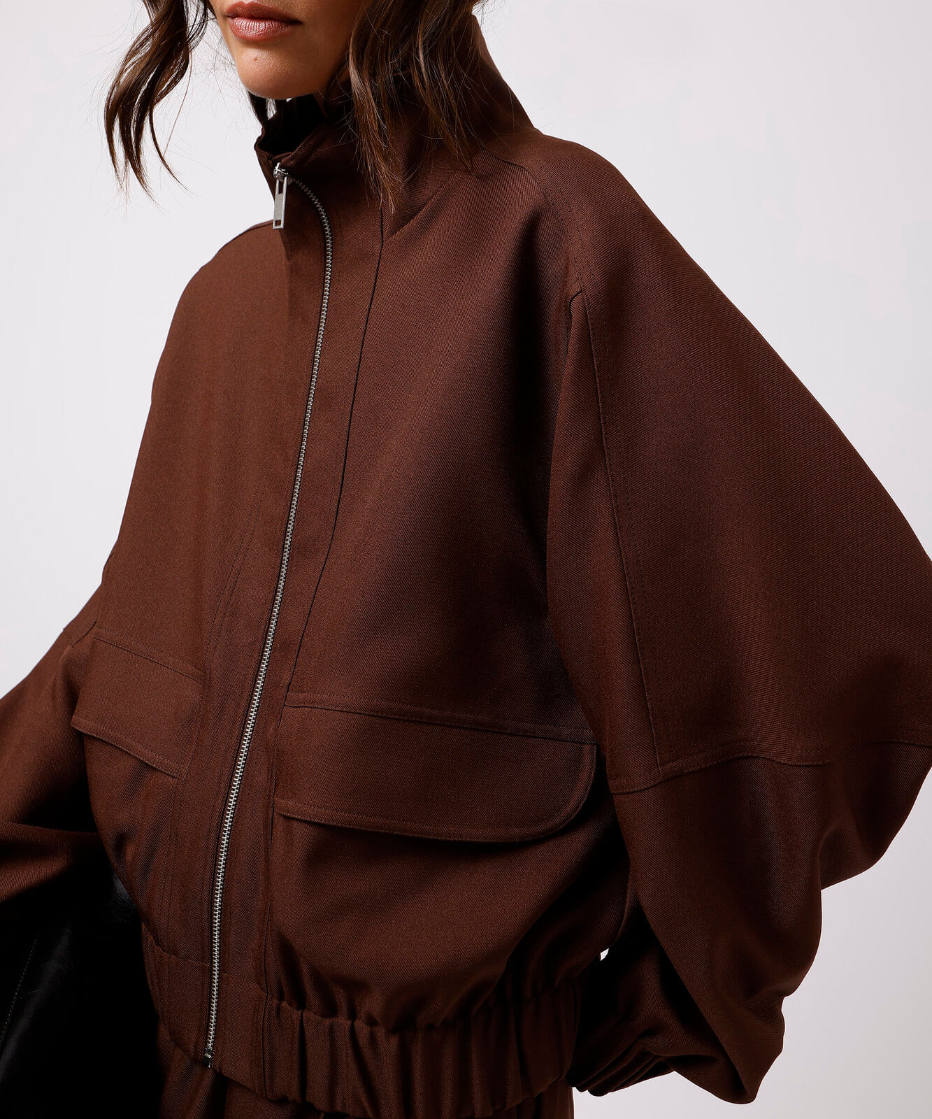 jaqueta bomber feminina gola funnel neck mindset marrom