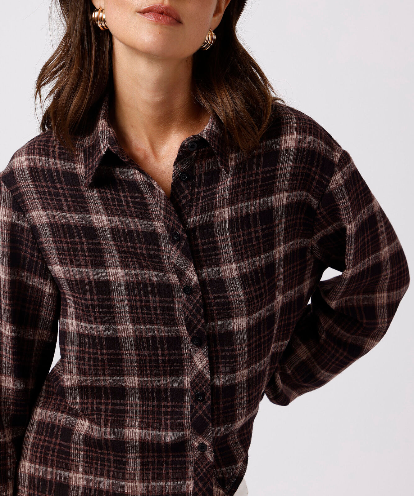 camisa oversized feminina manga longa xadrez mindset vinho