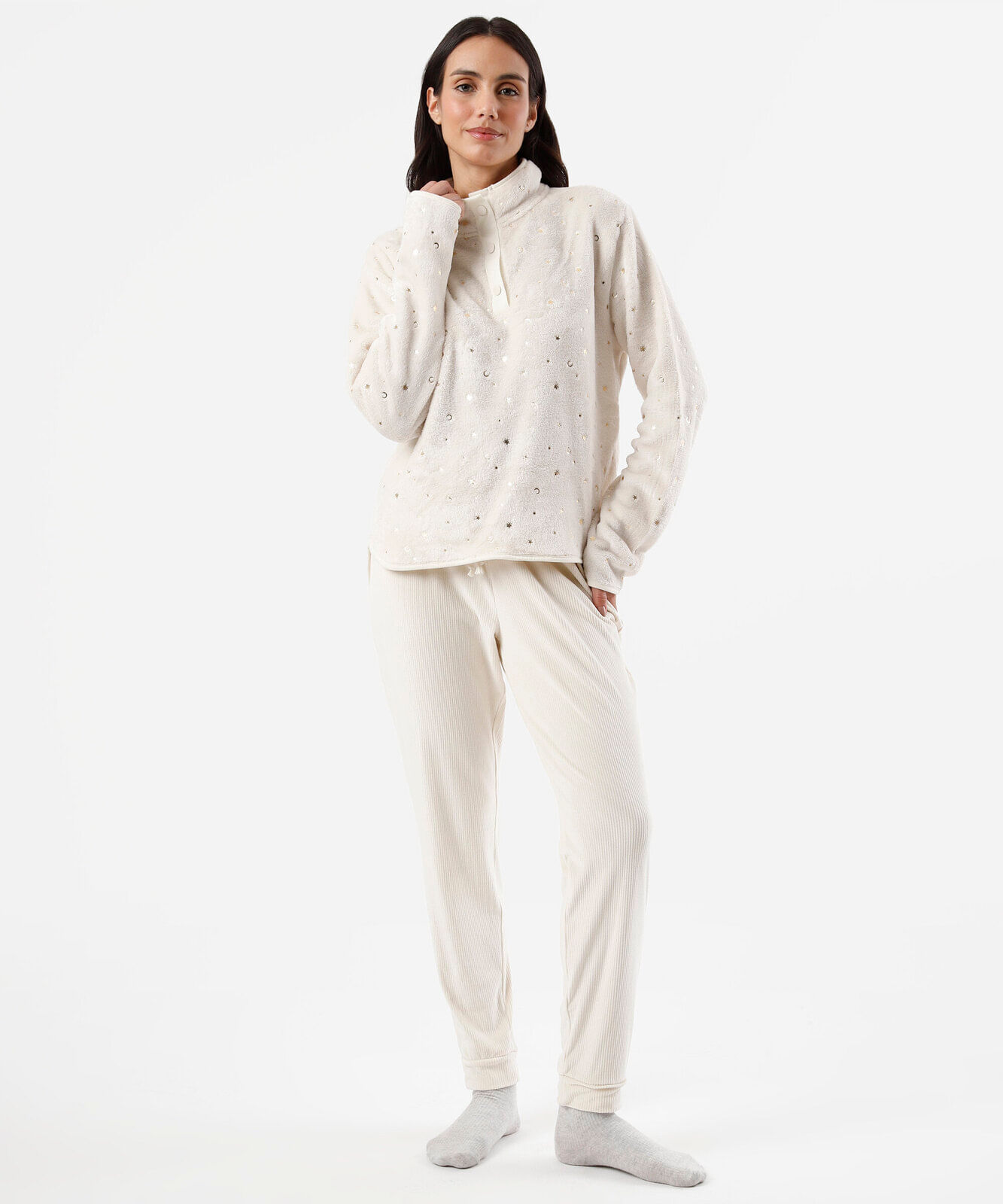 pijama longo feminino com fleece texturizado bege