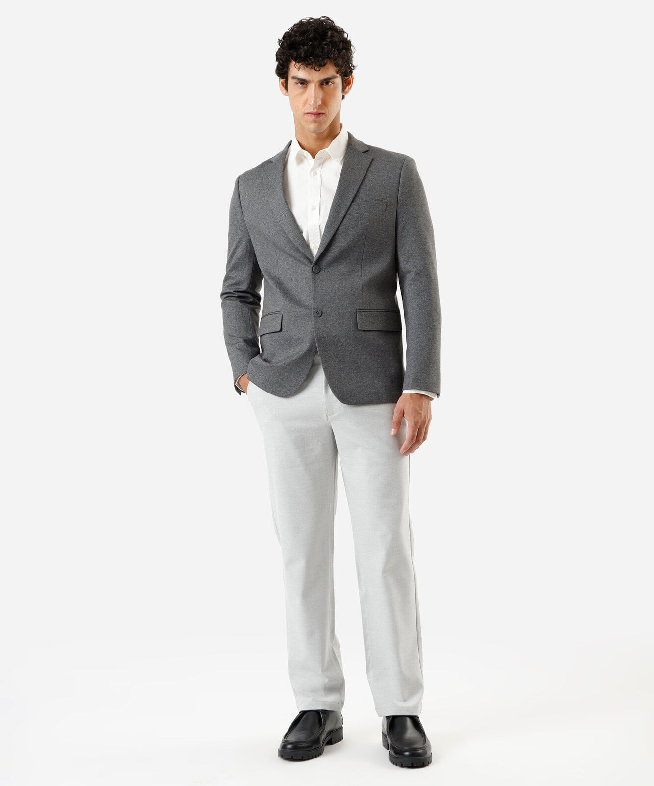 blazer masculino de alfaiataria cinza