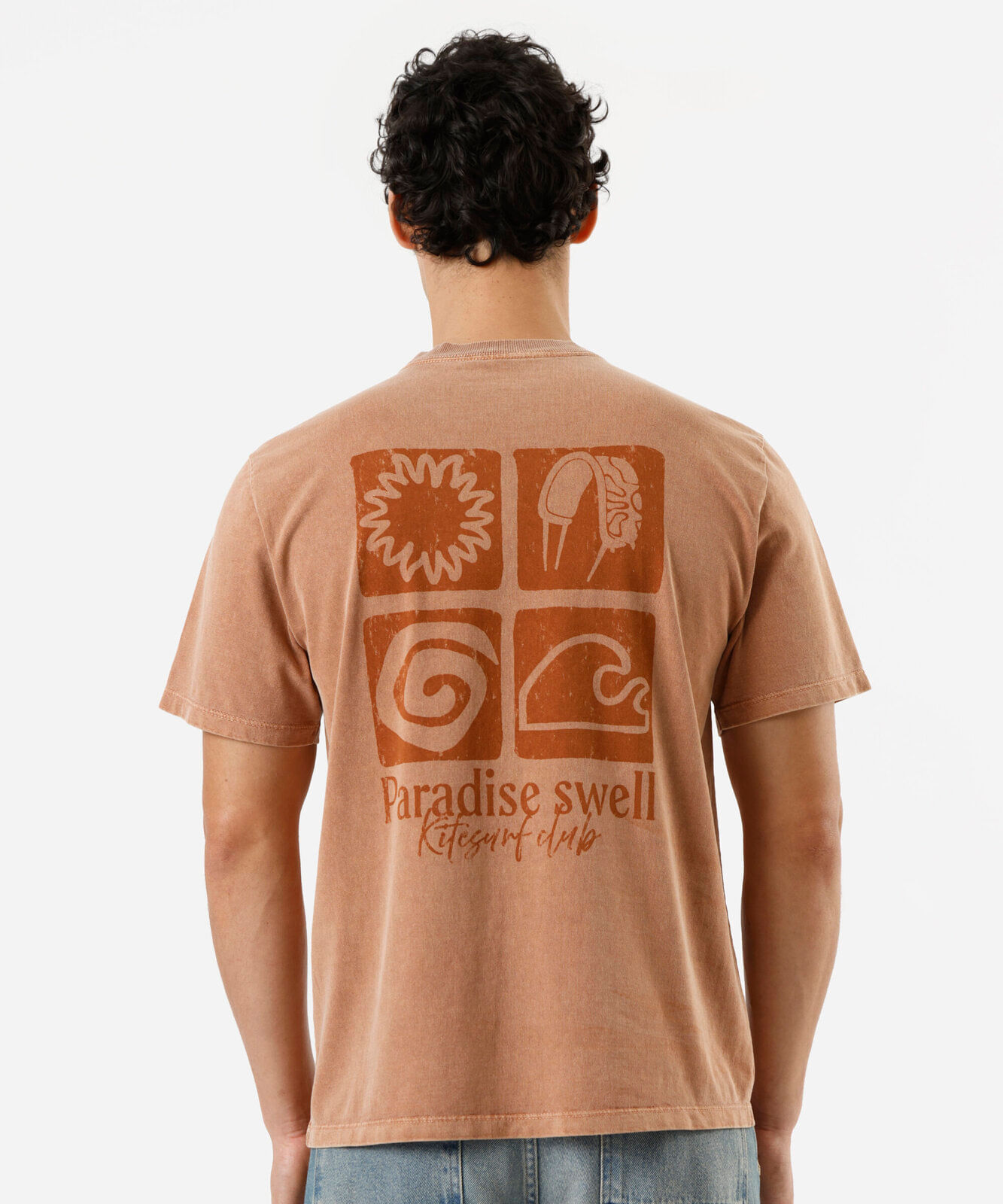 camiseta masculina de algodão estampada estonada marrom