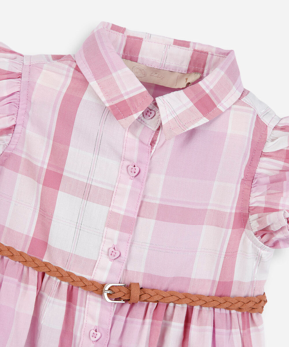 vestido infantil com babados e cinto xadrez rosa