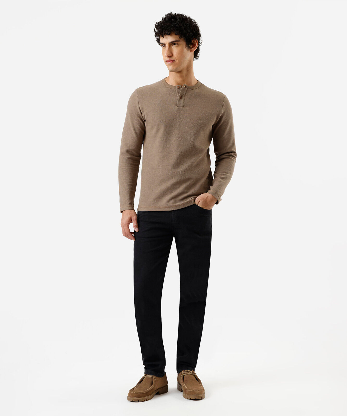 camiseta masculina com algodão manga longa texturizada marrom