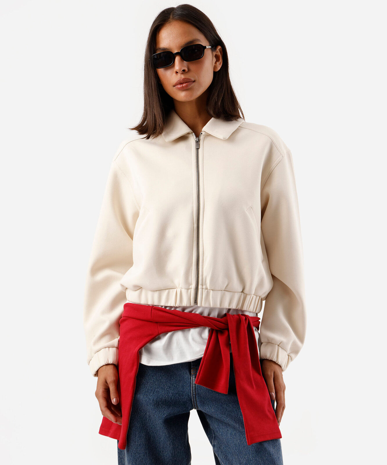 jaqueta feminina com bolsos bege