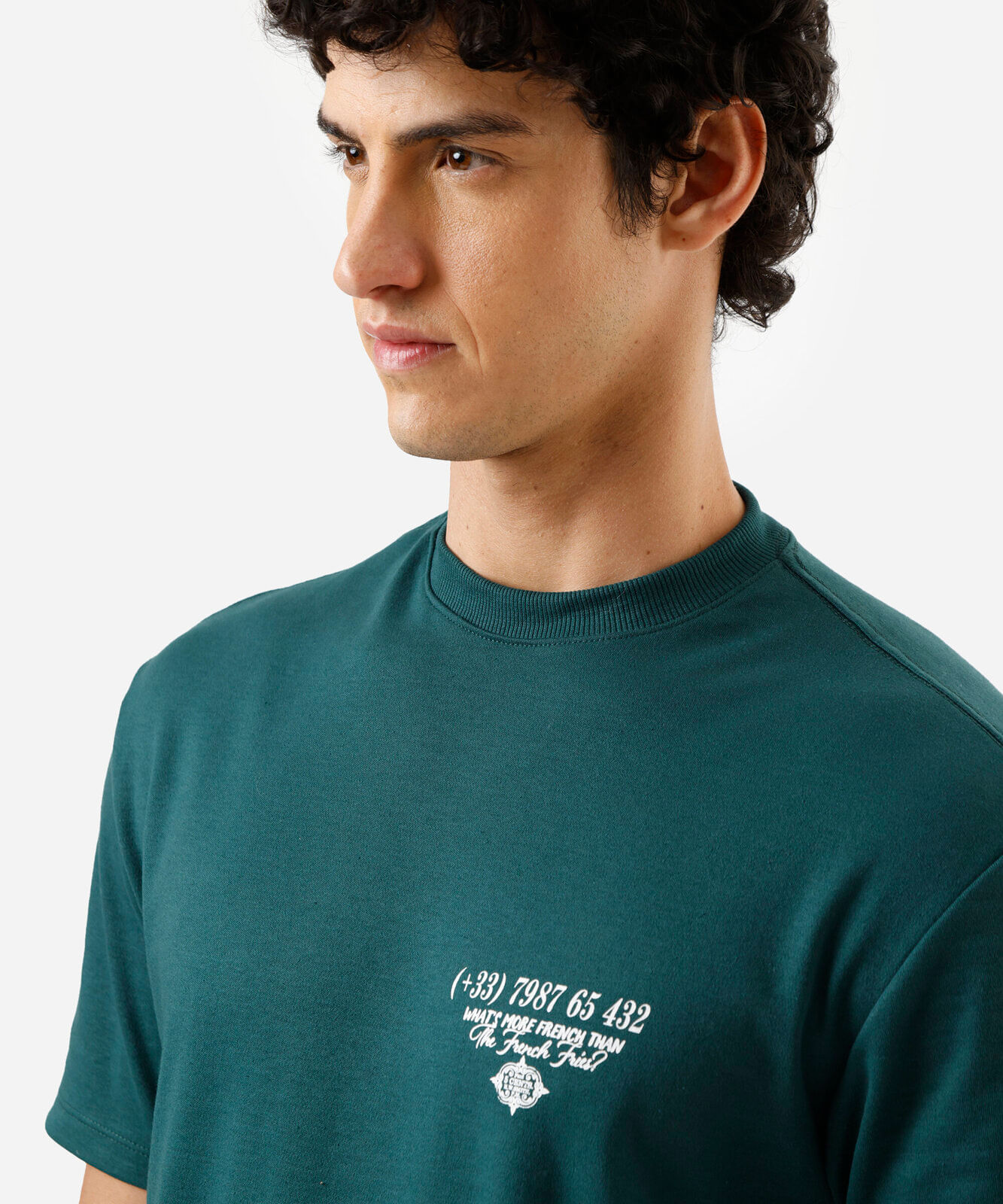 camiseta masculina com algodão manga curta estampada verde
