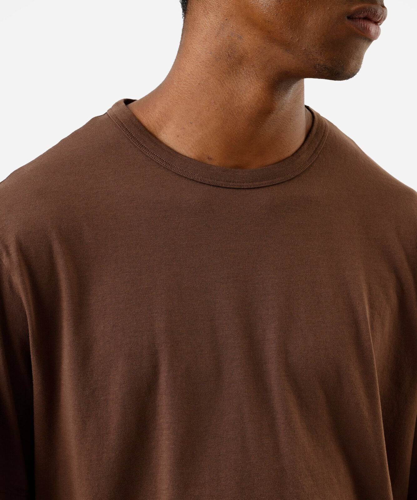 camiseta masculina de algodão peruano manga curta  marrom