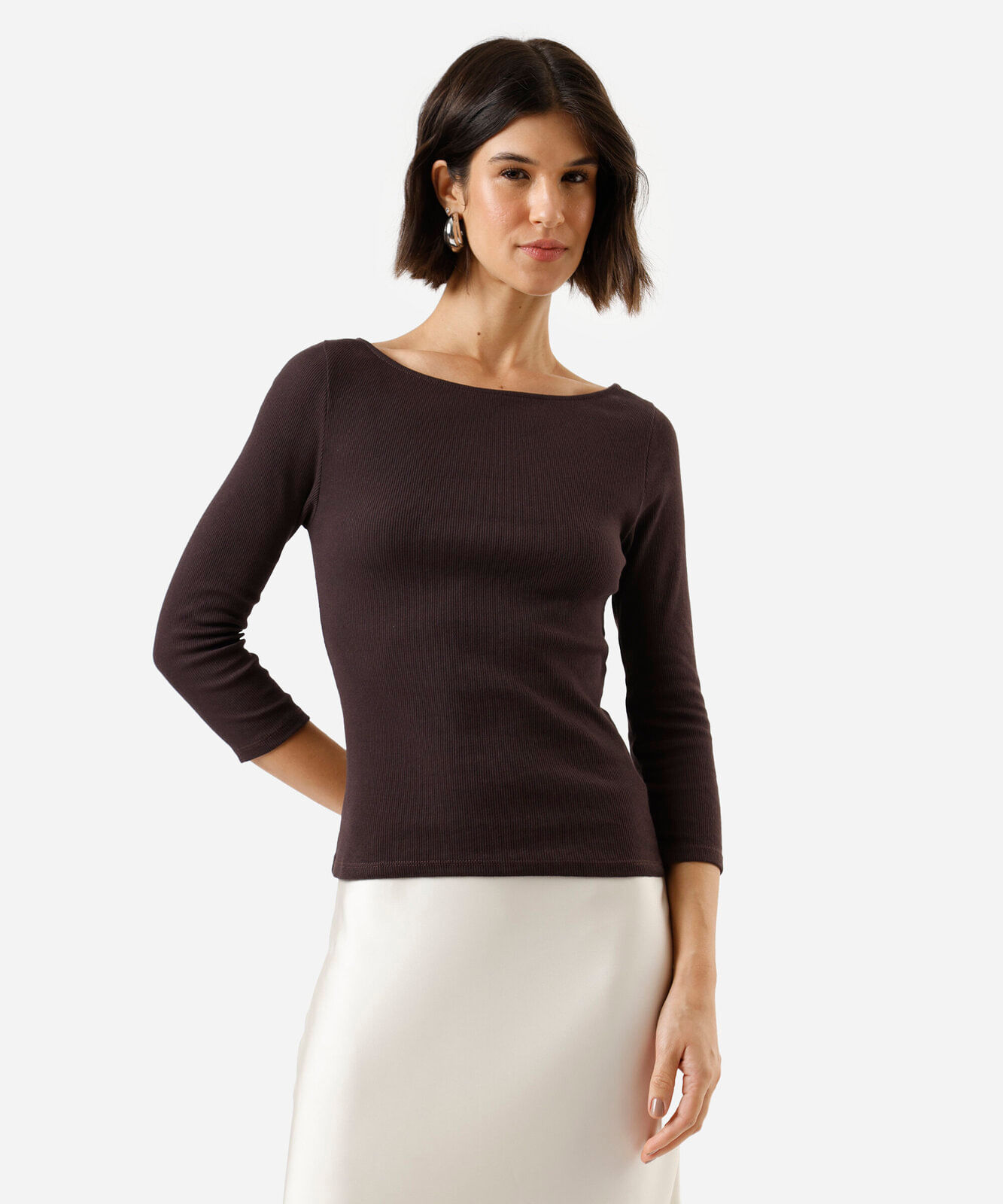 blusa feminina de algodão decote canoa canelada marrom