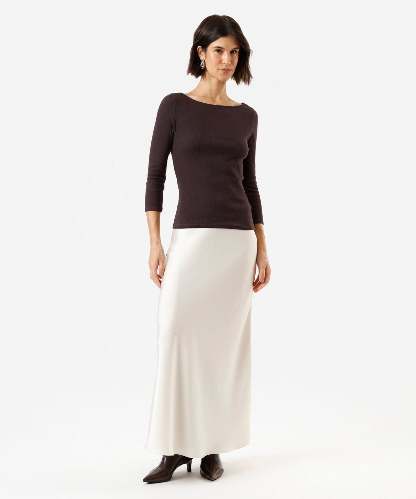 blusa feminina de algodão decote canoa canelada marrom