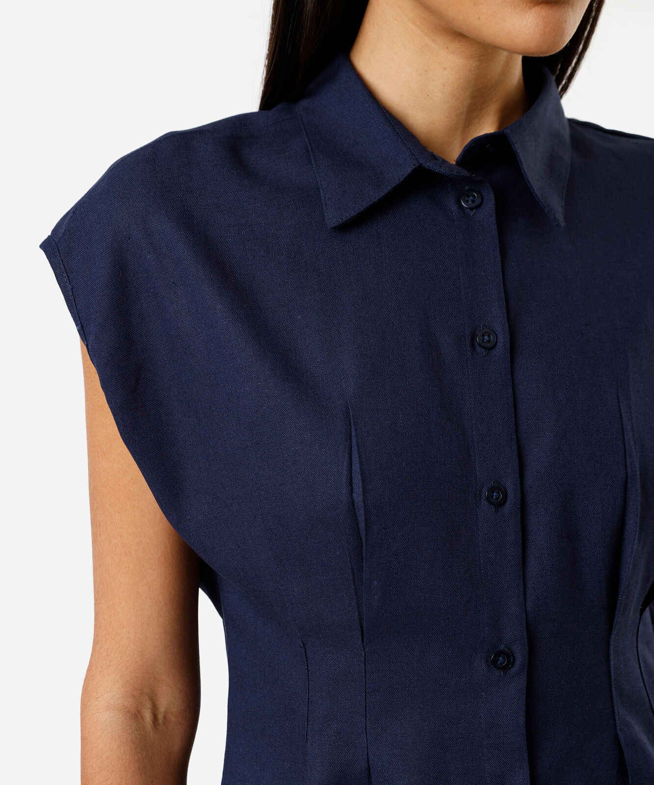 camisa feminina com linho e pences manga curta azul