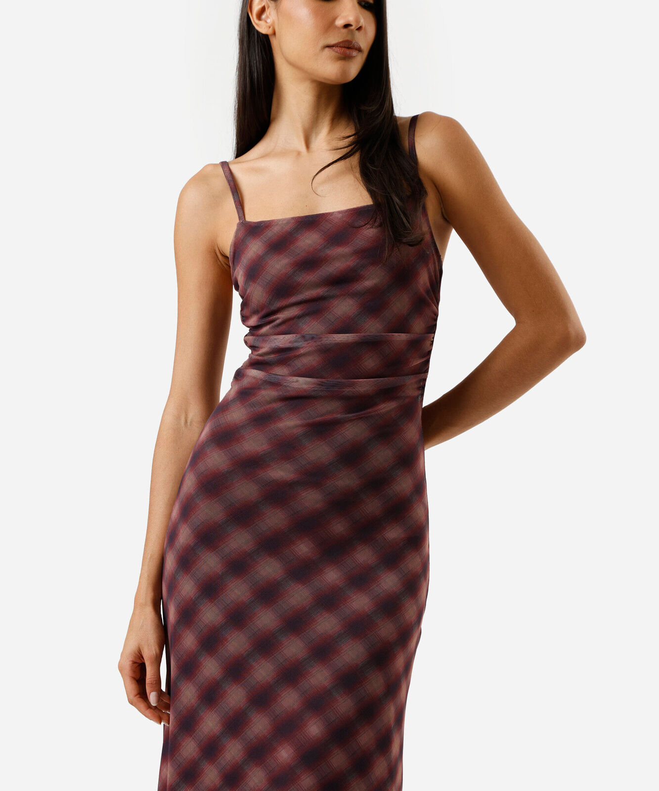 vestido longo feminino de tule franzido xadrez vinho