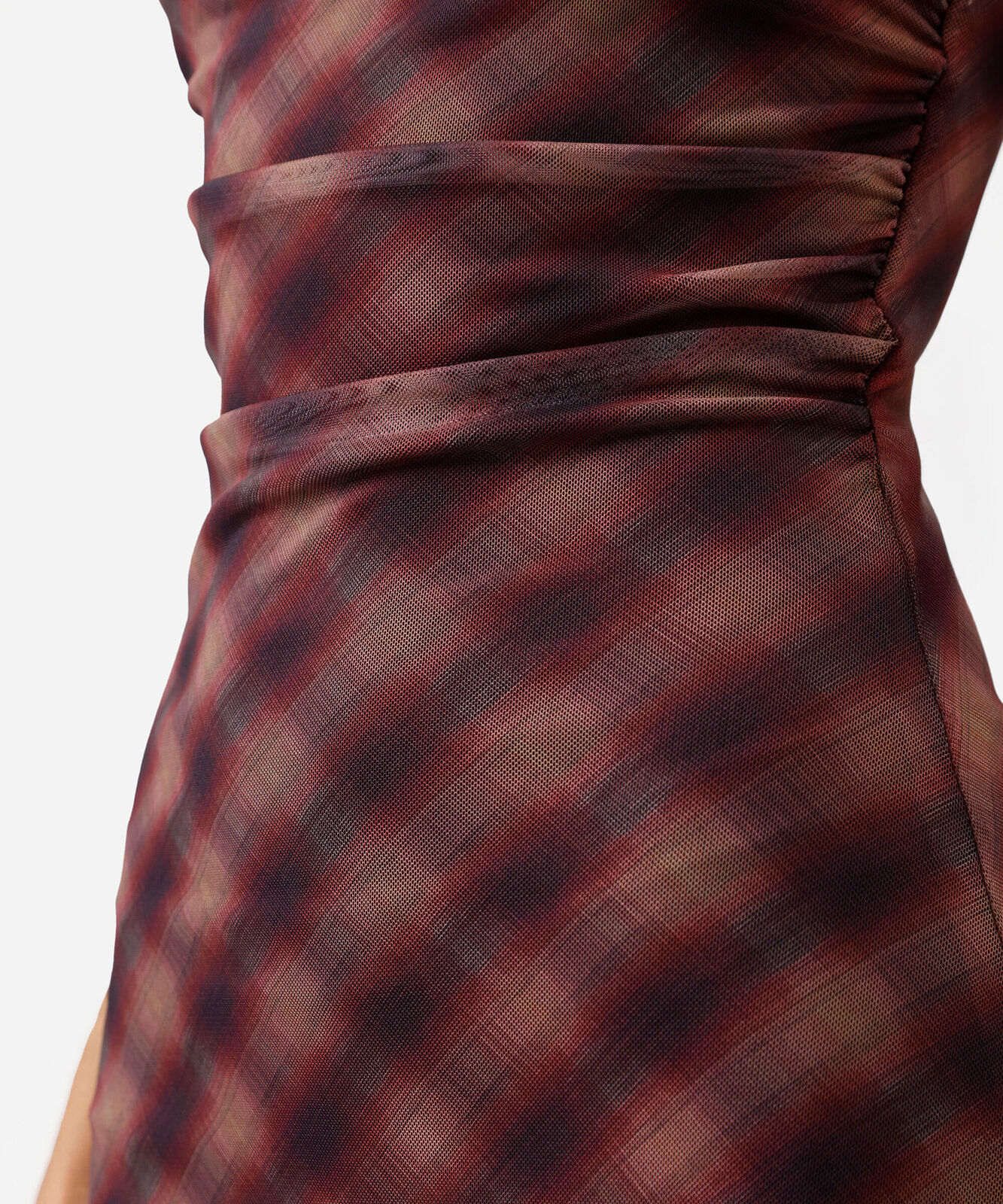 vestido longo feminino de tule franzido xadrez vinho
