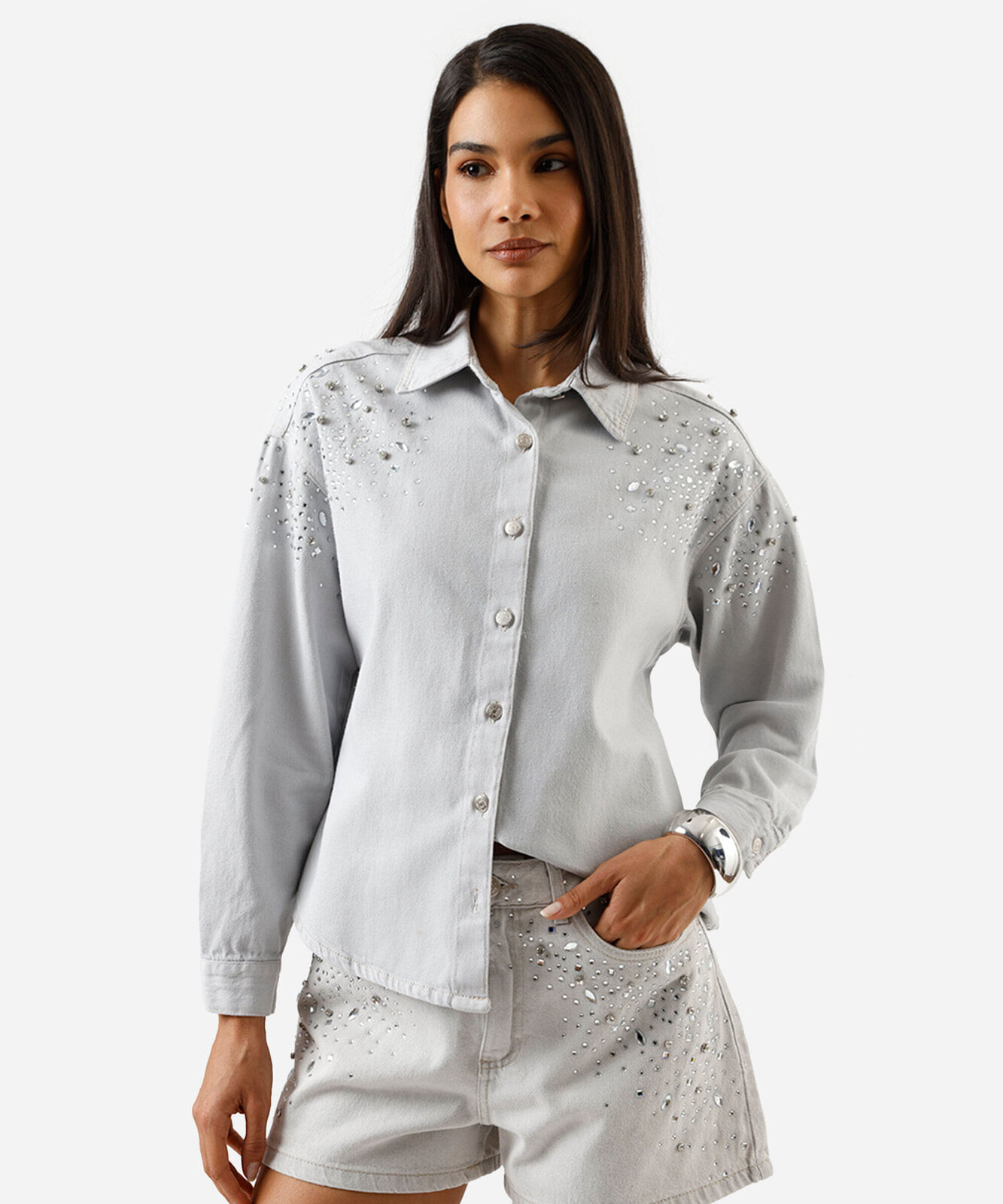 camisa feminina jeans manga longa com brilhos cinza