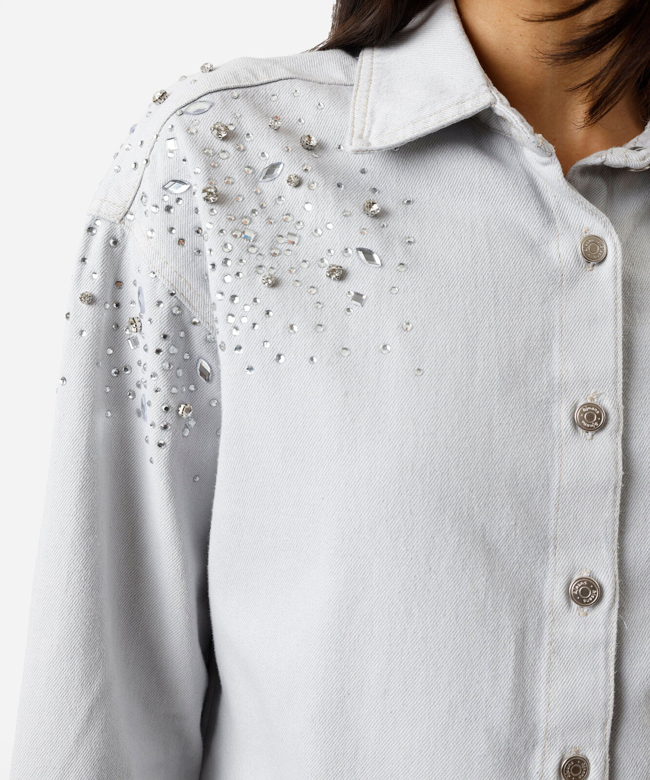 camisa feminina jeans manga longa com brilhos cinza