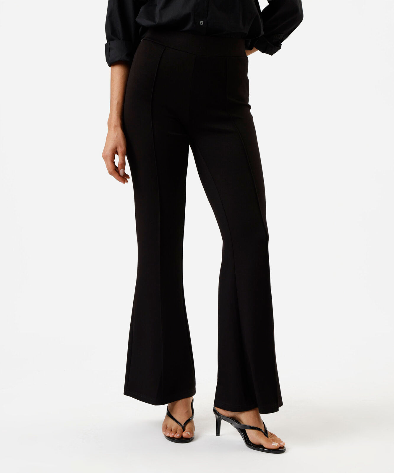 calça flare feminina com nervuras cintura alta preta