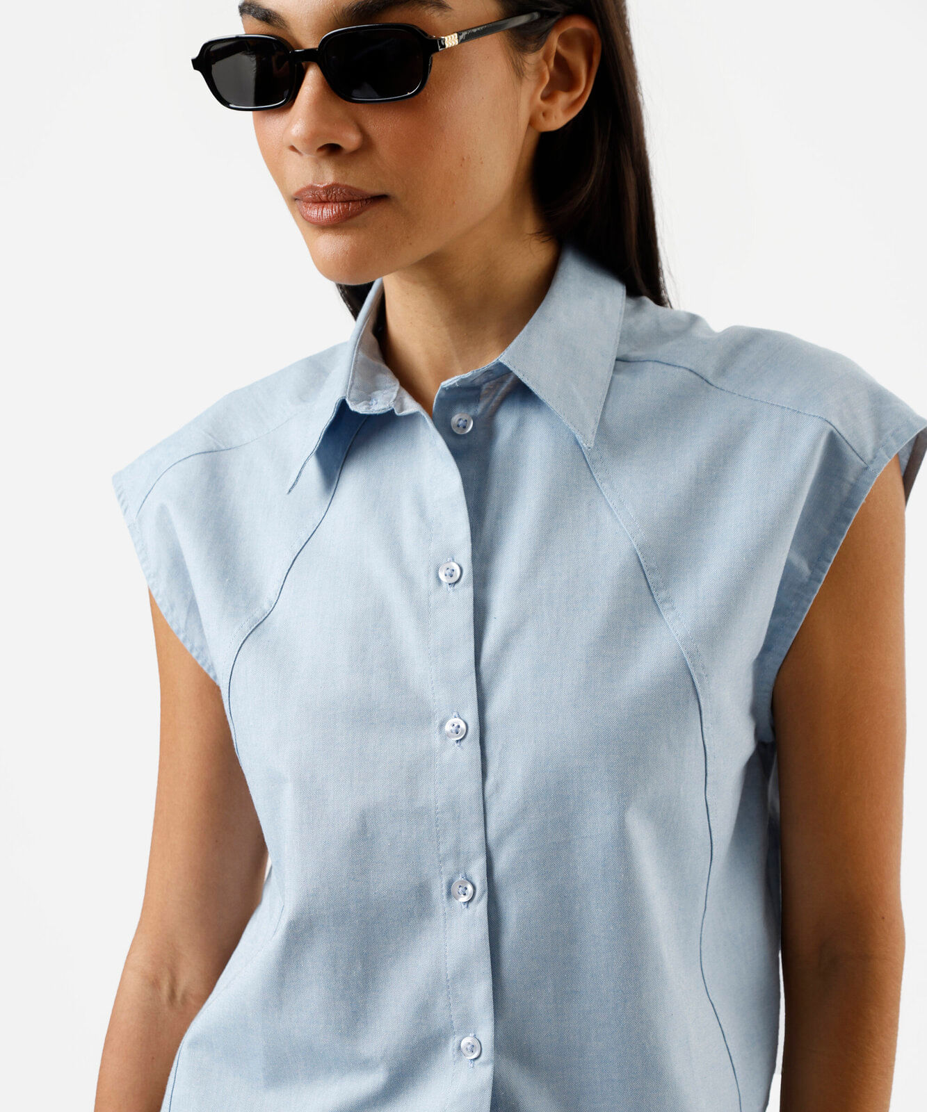 camisa feminina de algodão com recortes azul