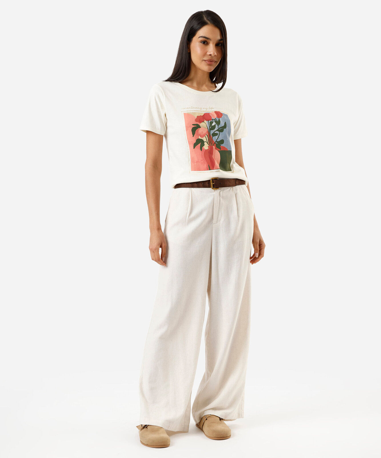 camiseta feminina de algodão manga curta floral bege
