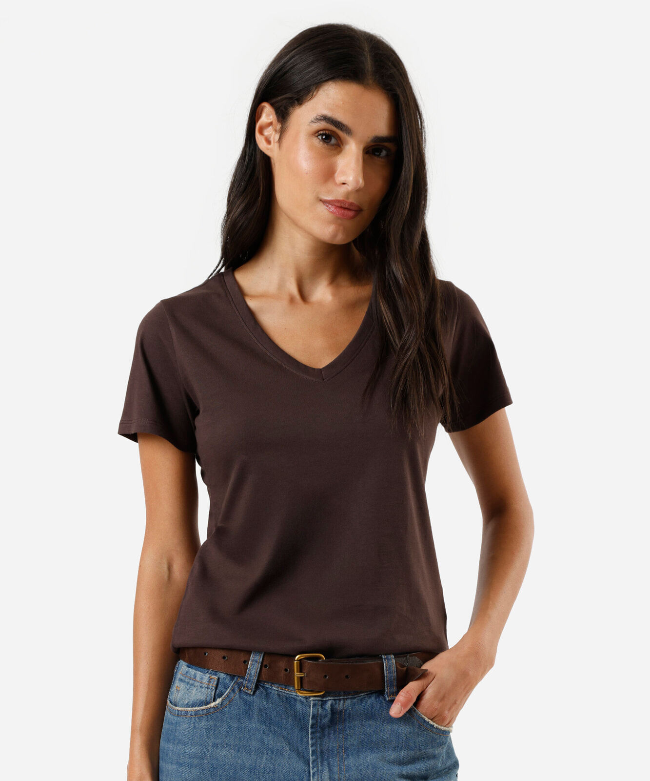 camiseta feminina de algodão decote v manga curta marrom