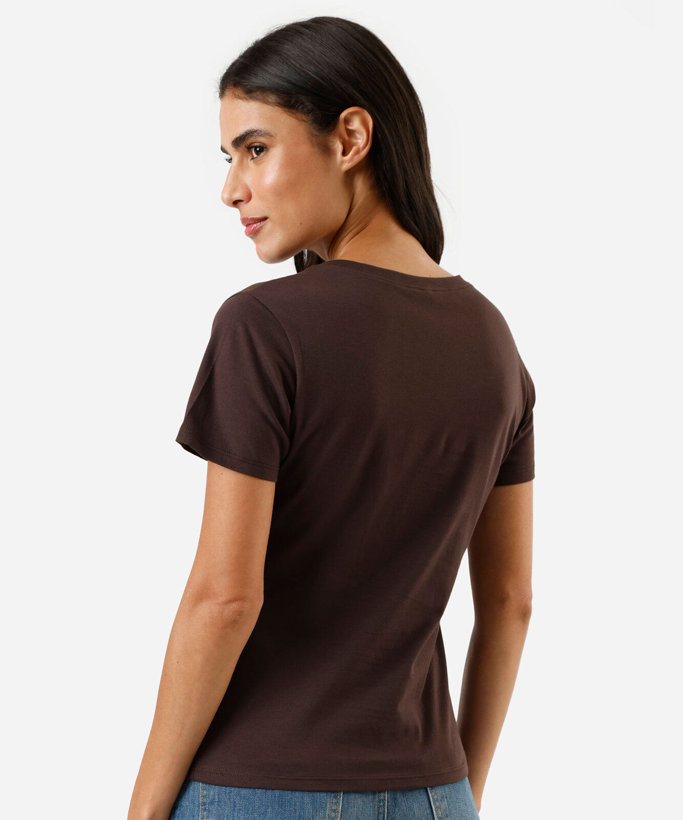 camiseta feminina de algodão decote v manga curta marrom