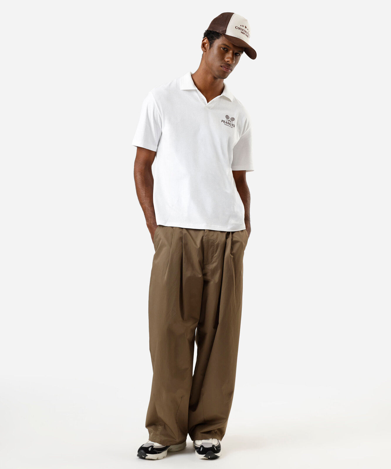 polo masculina de algodão manga curta snoopy off white