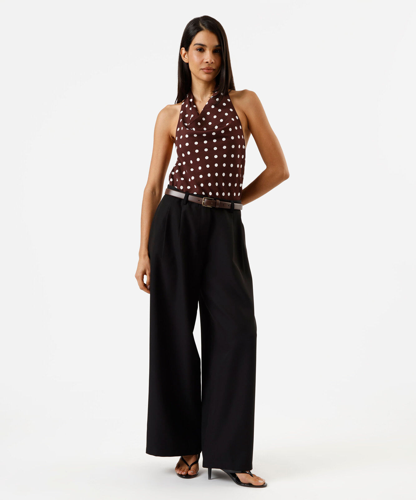 blusa frente única feminina com viscose poá marrom