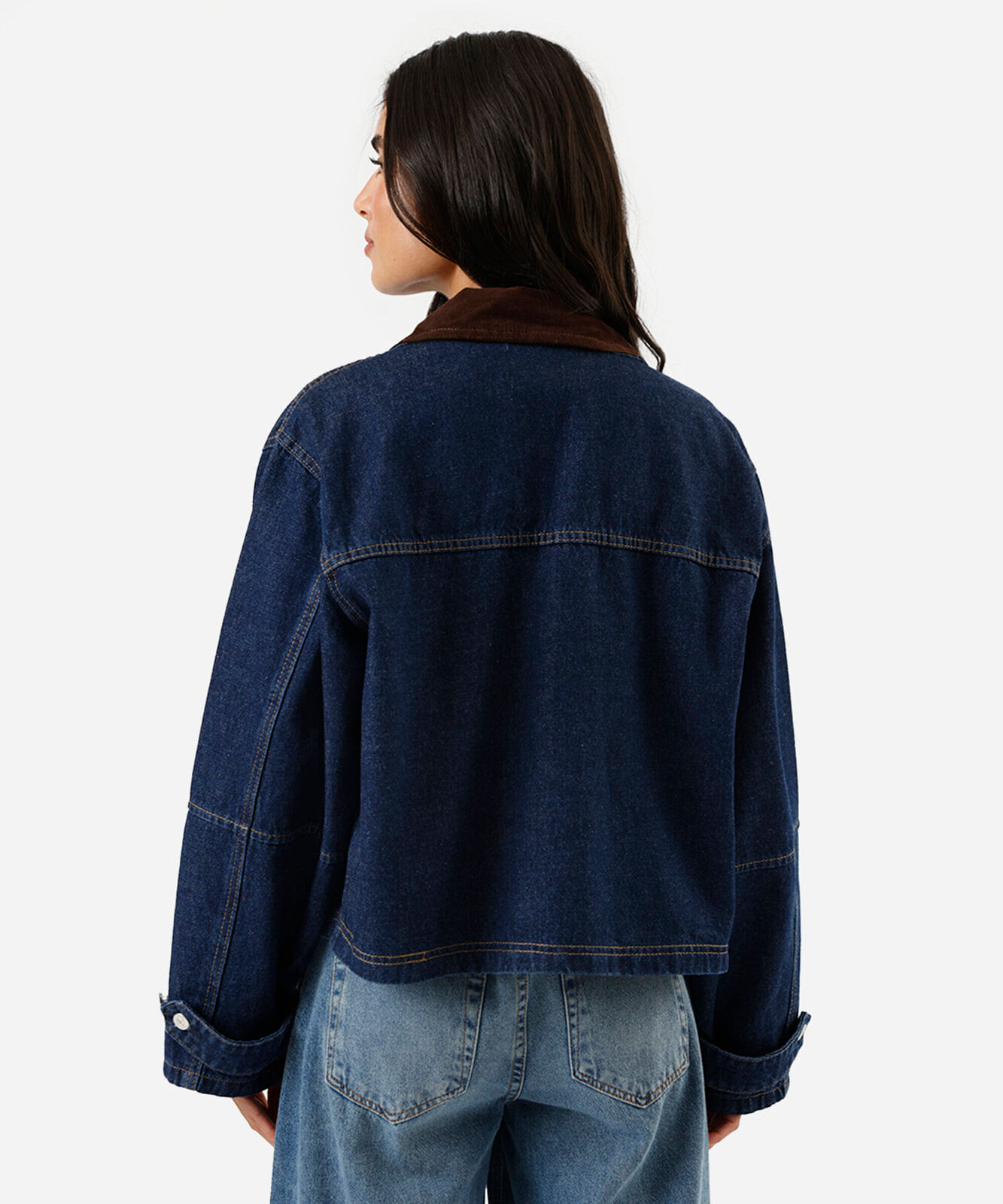 jaqueta feminina jeans com gola de veludo cotelê azul
