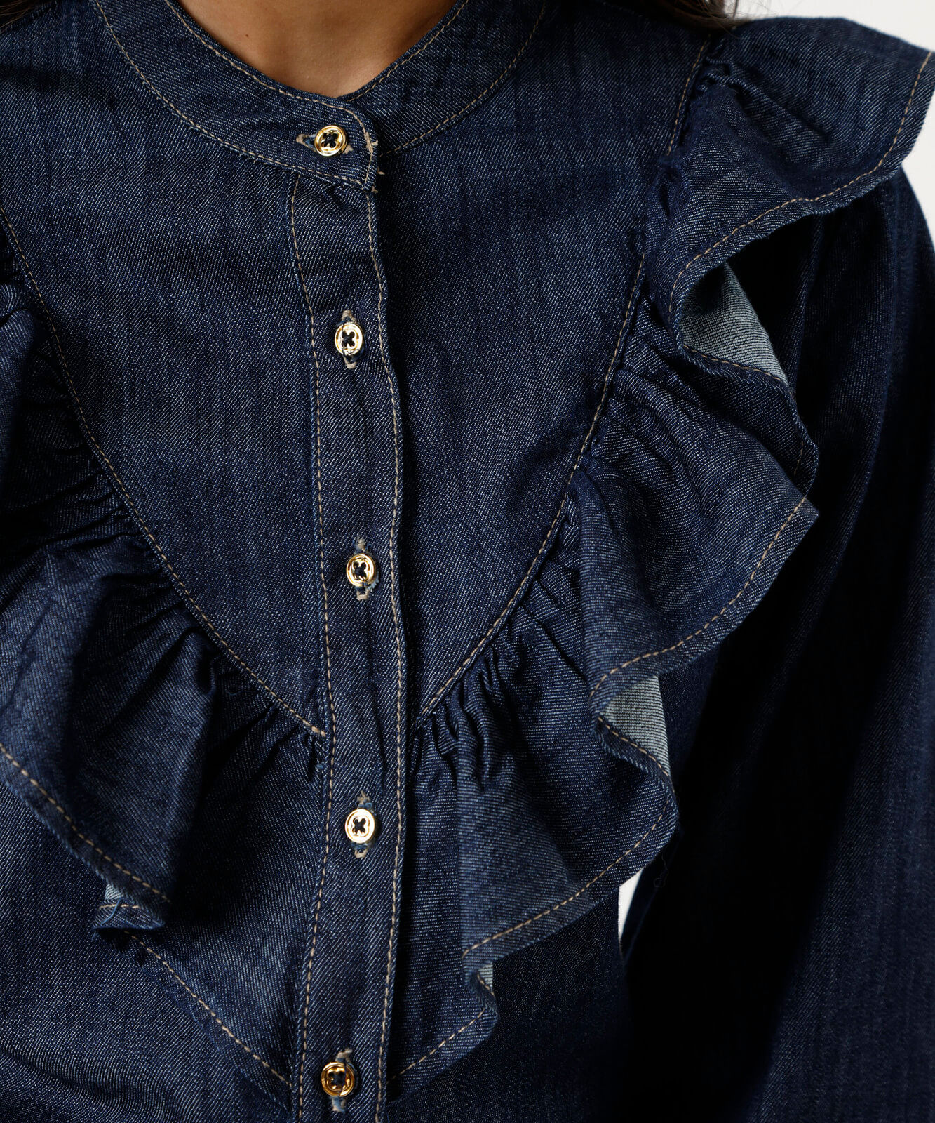 camisa feminina jeans manga longa com babados azul