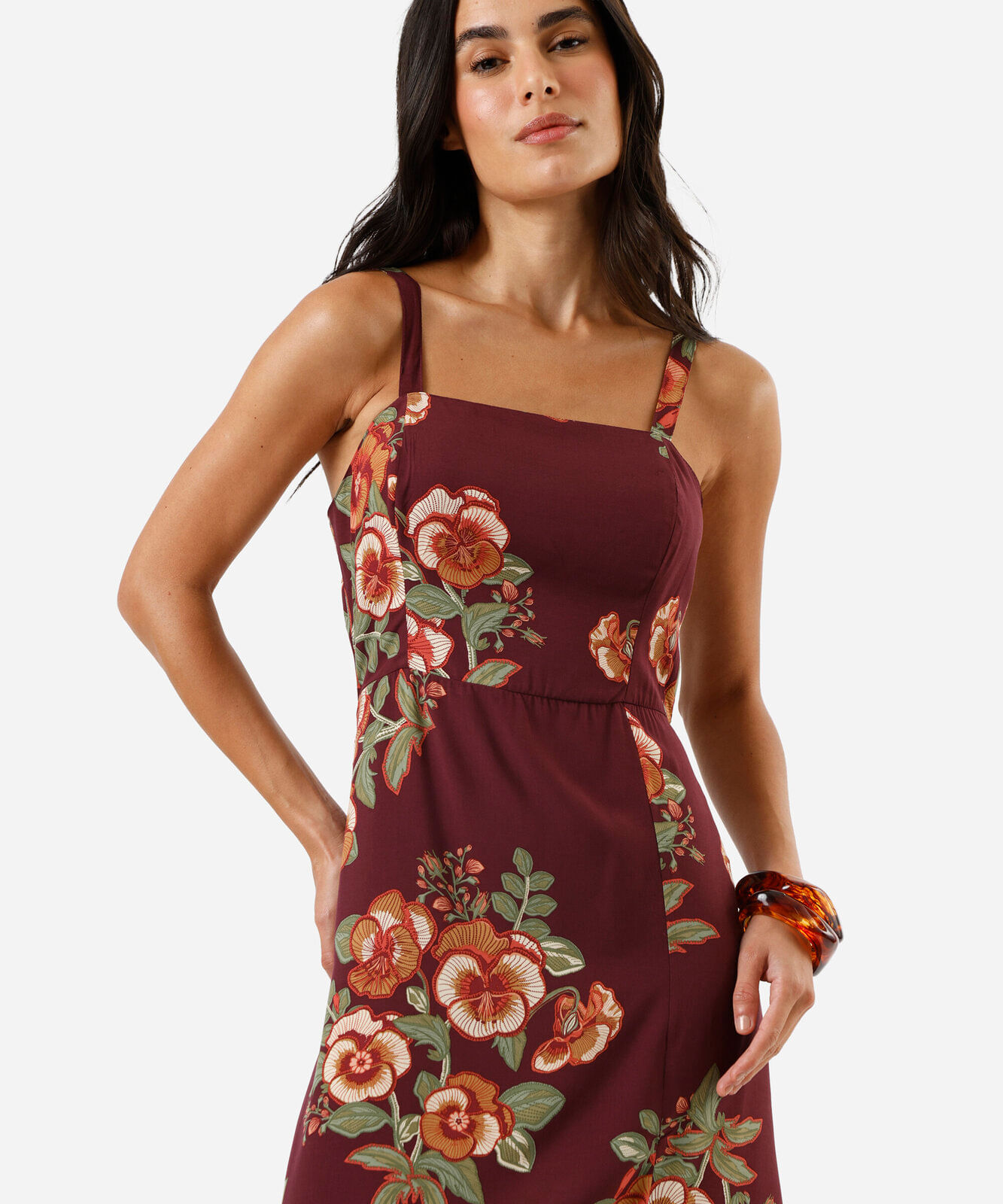 vestido midi feminino de viscose com fenda floral vinho