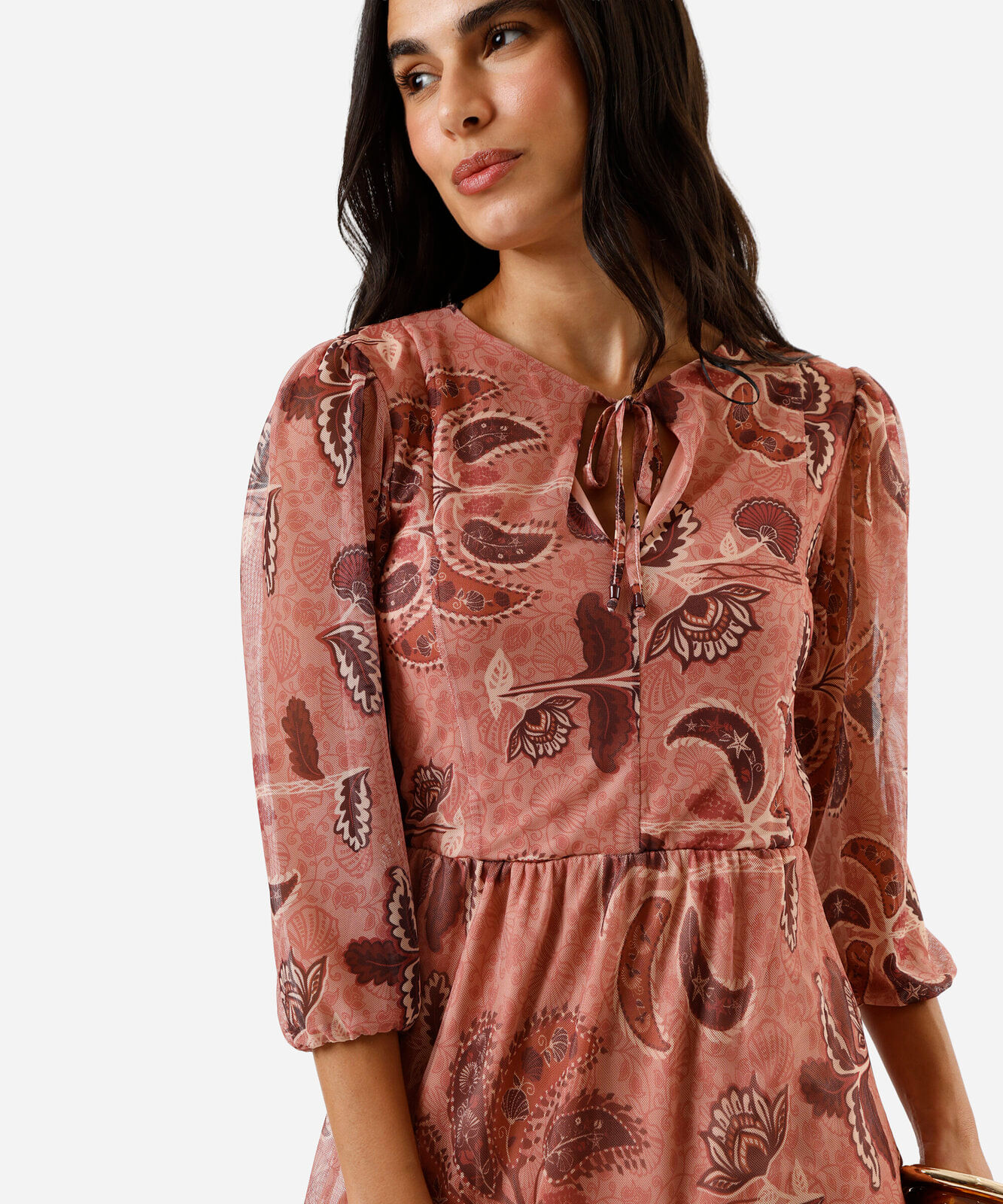 vestido longo feminino de tule com recortes floral rosa