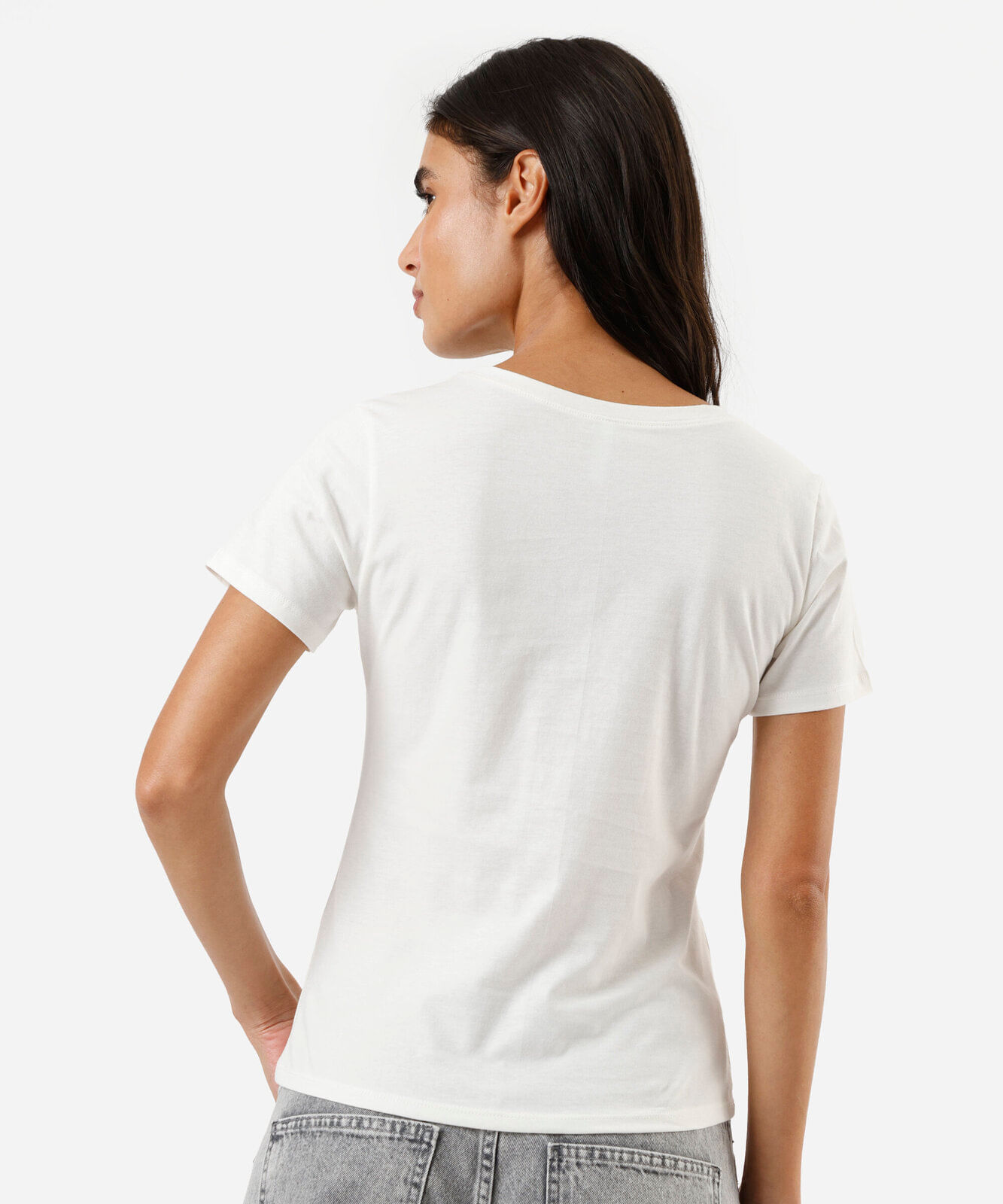 camiseta feminina de algodão decote v manga curta off white