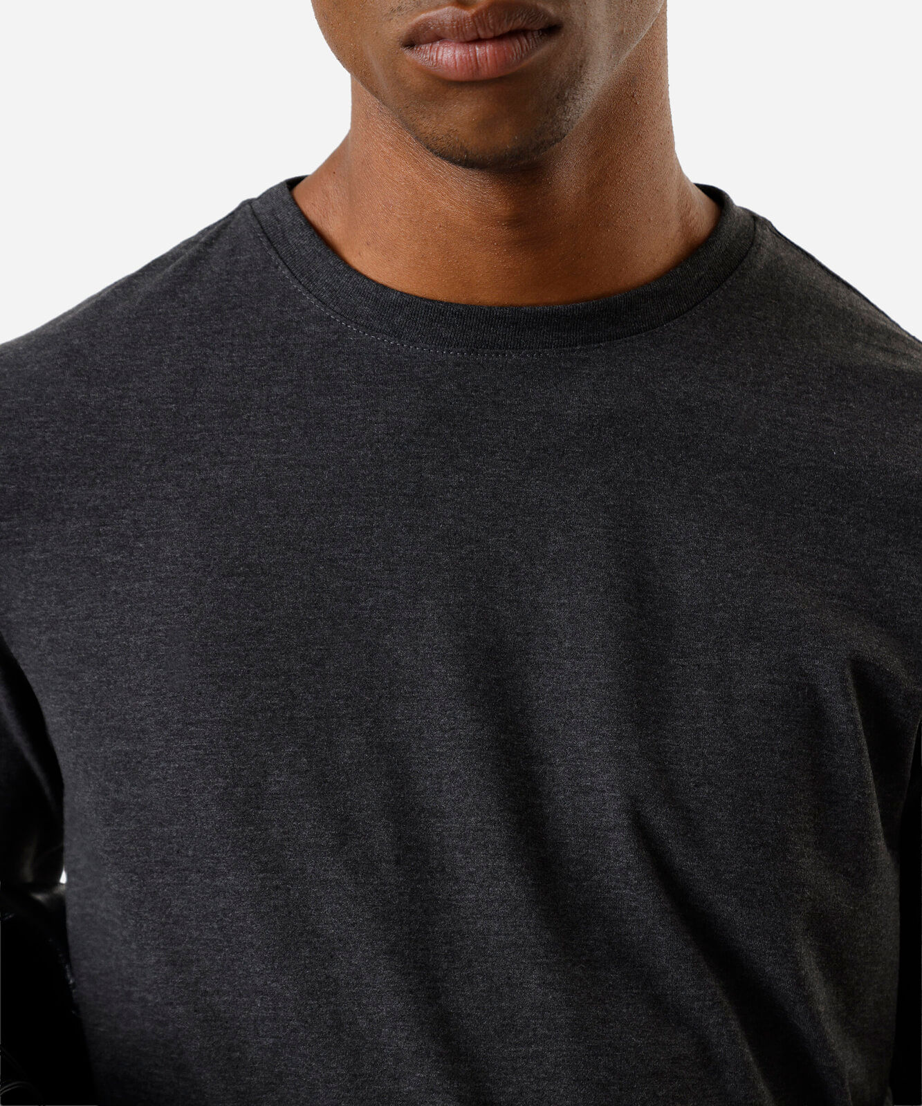 camiseta masculina de algodão manga longa cinza